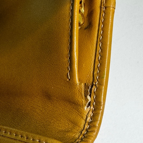 Gucci Vintage Wallet/ Passport Holder - Picture 9 of 16